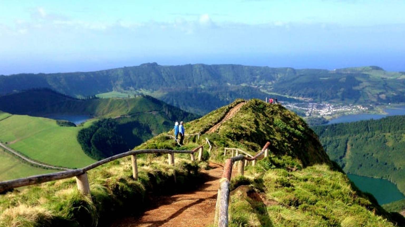 Passeio Pedestre - Sete Cidades